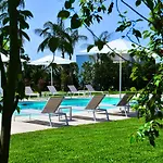 Borgo Fiorito Relais 4* Parabita