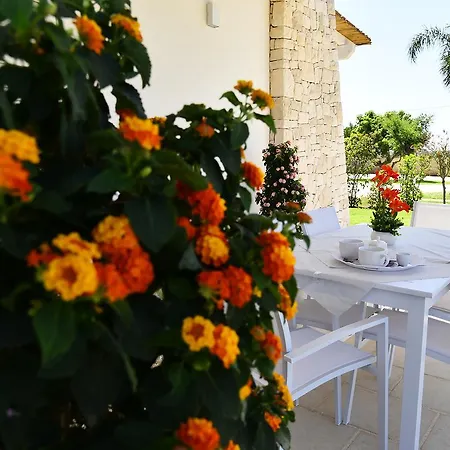 Borgo Fiorito Relais Bed & Breakfast Parabita