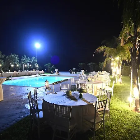 Bed & Breakfast Borgo Fiorito Relais 4*
